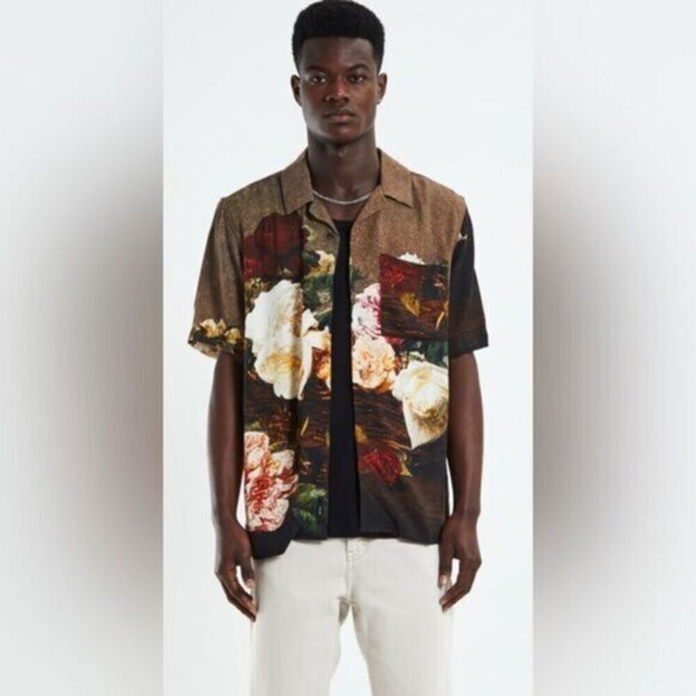 NWT New Order Men’s Tan Floral Roses Short Sleeve Button Down Shirt - Size XL